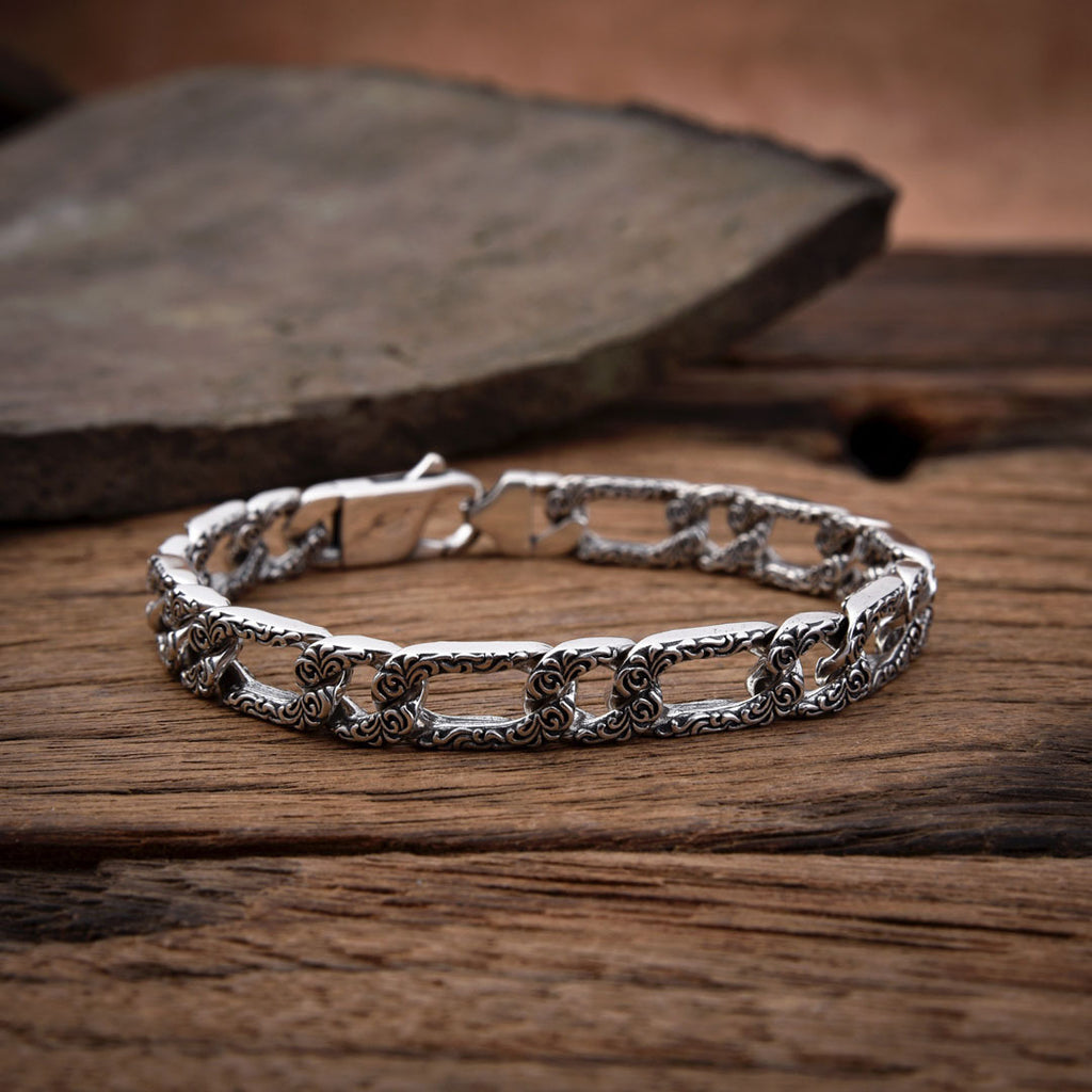 The Sovereign Imperial Rattan Figaro Chain // Solid 925 Silver