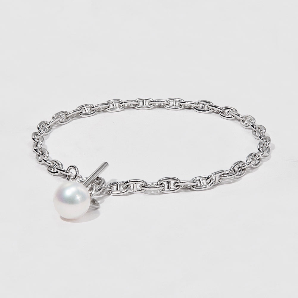 BoxUnboxed Maritime Anchor Link bracelet in 925 sterling silver with a freshwater pearl charm and toggle clasp.